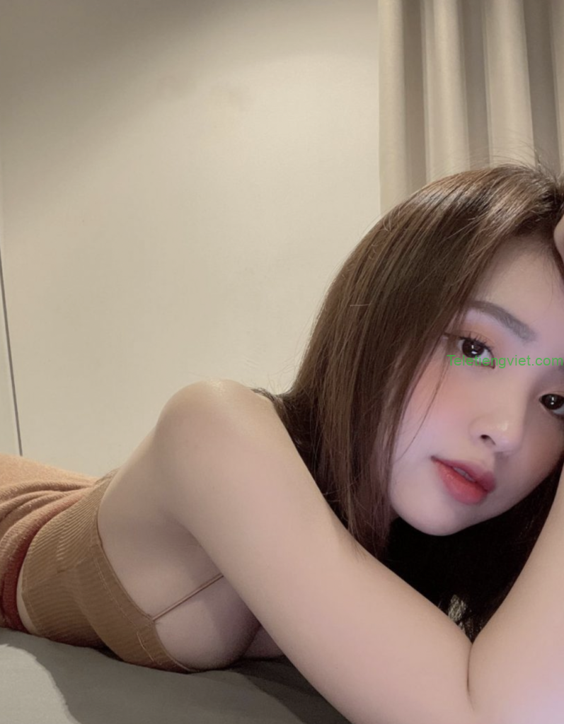 Ngắm ảnh Gái Xinh ngực To Sexy cực Khủng Khoe Dú