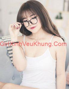 BST gái xinh đeo kính nỏn nà chất ngất ngây