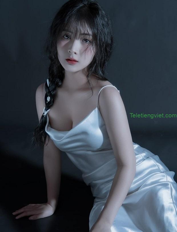 Quỳnh Alee Lộ Clip Sex 3 Phút Rưỡi Doggy Cùng Bạn Trai