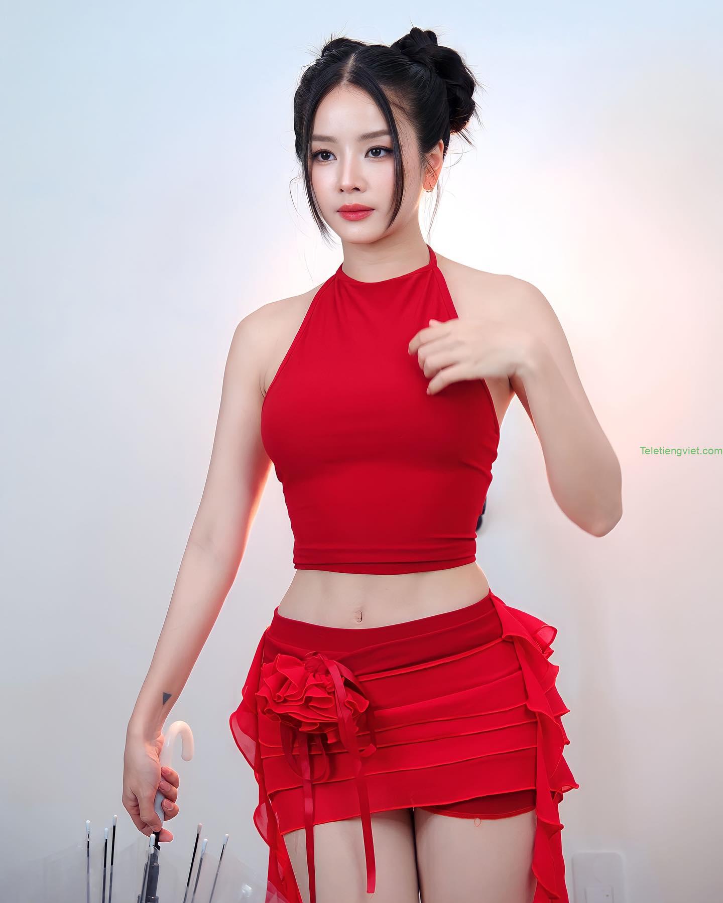 Ảnh Gái Xinh Lộ Hàng Không Che Mặc Bikini Sexy 